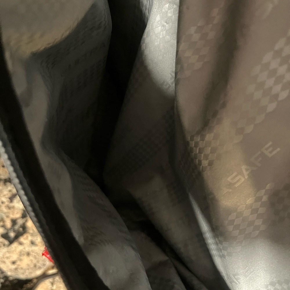 Columbia PFG Navy and Black Cooler Bag - Picture 11 of 16
